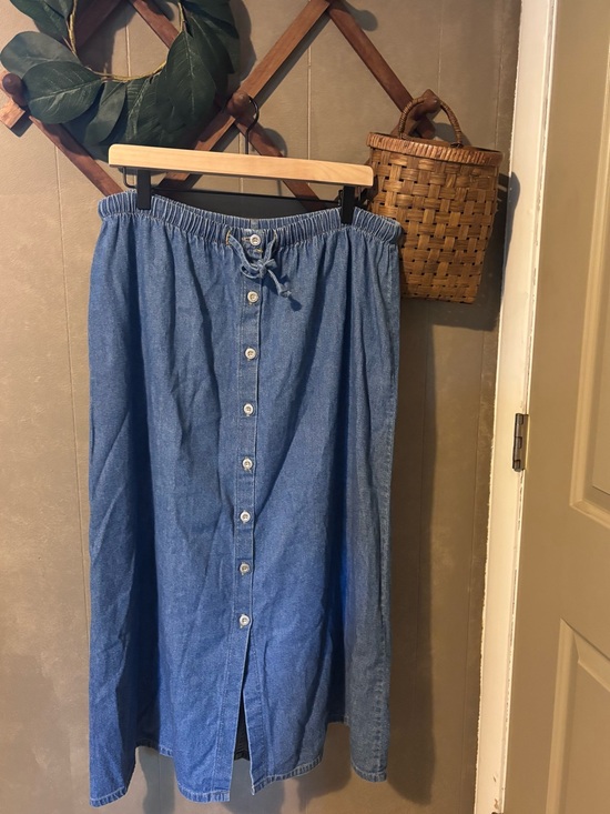 Sag Harbor Dresses & Skirts - Sag Harbor Light Blue Denim Button-Front Midi Skirt